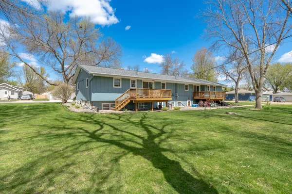 $399,900 | 502 Vine Avenue West, Montgomery, MN 56069