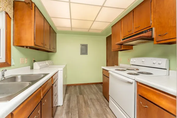 $399,900 | 502 Vine Avenue West, Montgomery, MN 56069