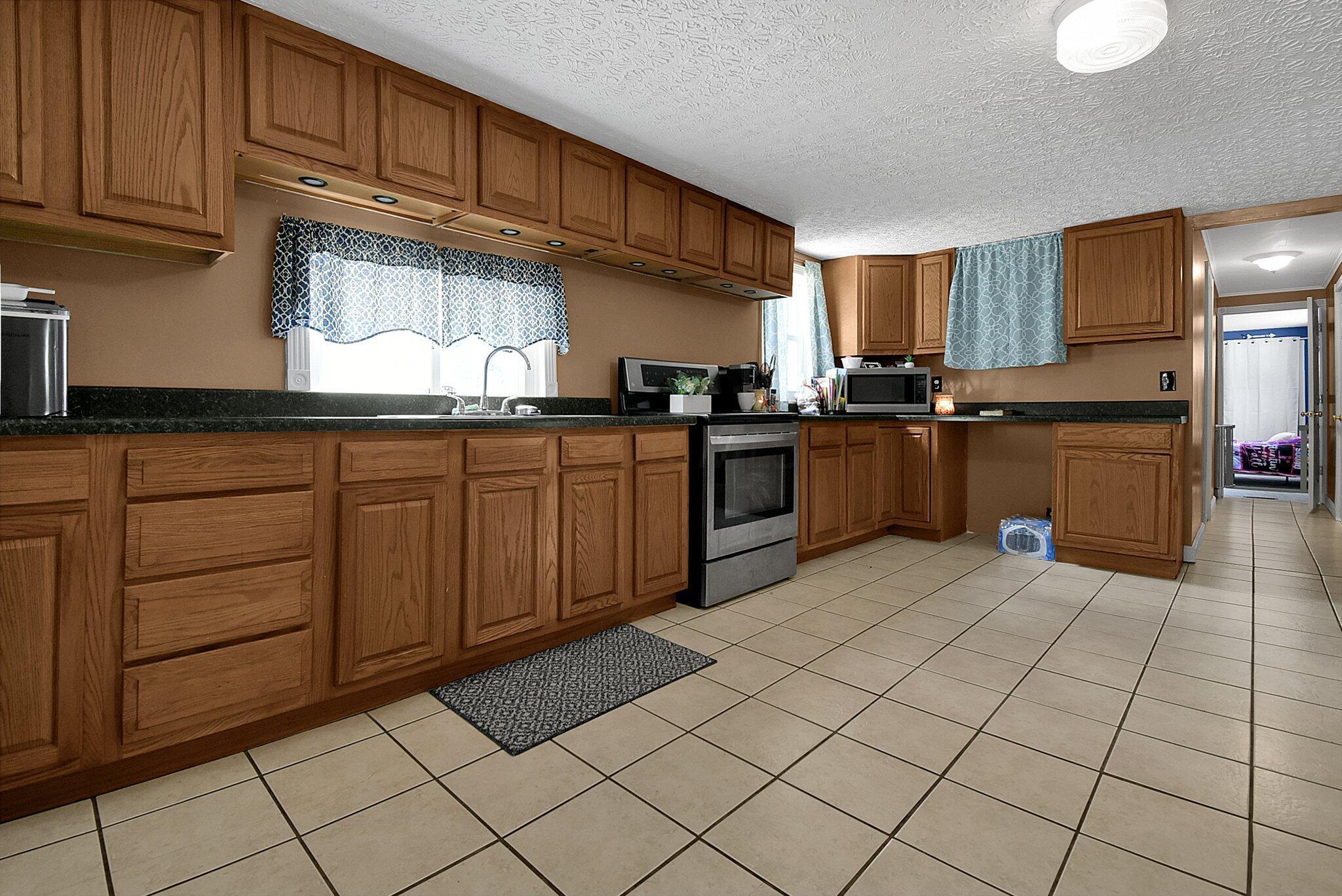 3113 Moffett Road Lucas, OH 44843 - Photo 5 of 23 9-web-or-mls-3113-moffett-rd