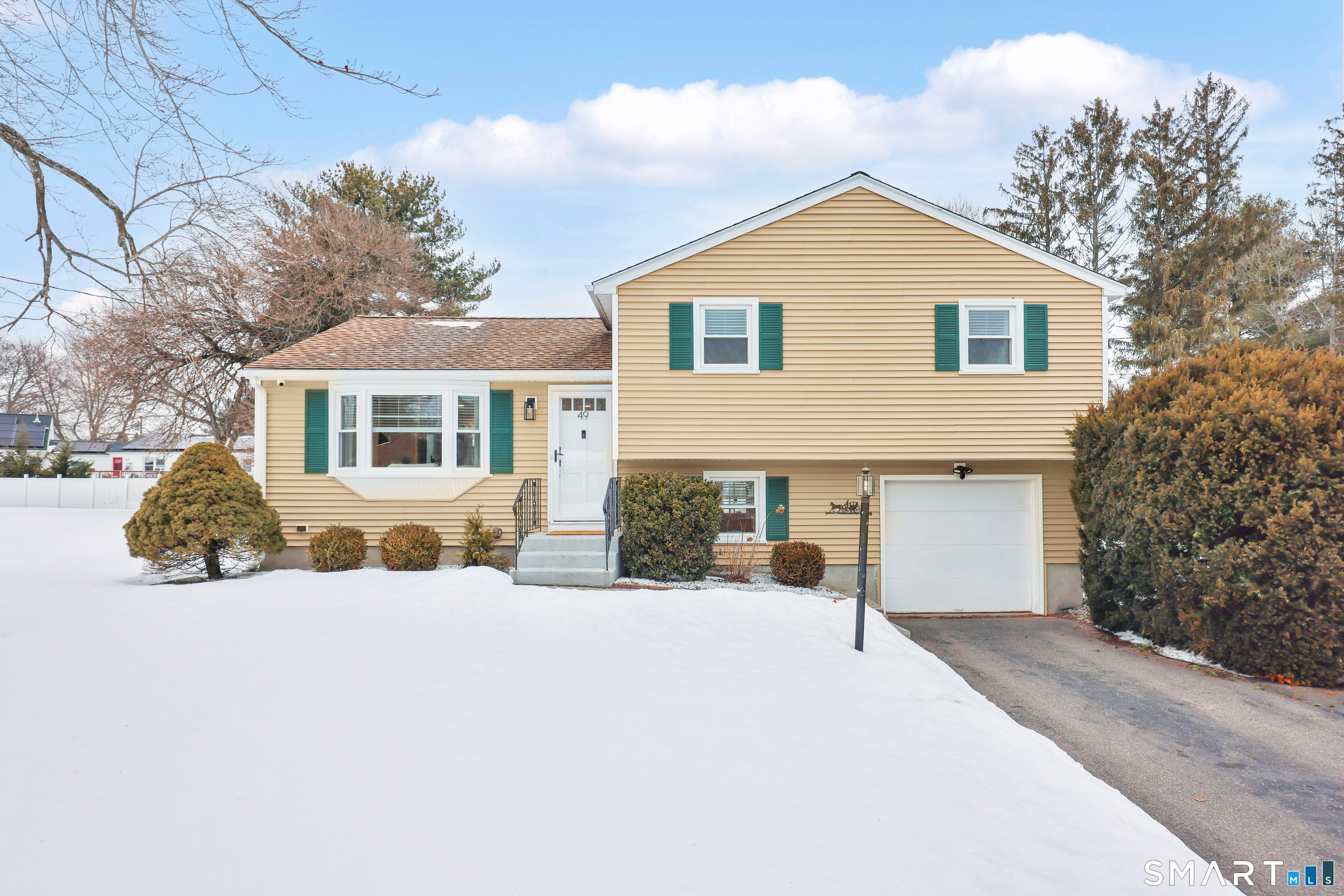 49 Lancaster Road Glastonbury, CT 06033 - Photo 1 of 1 Gallery Image 1