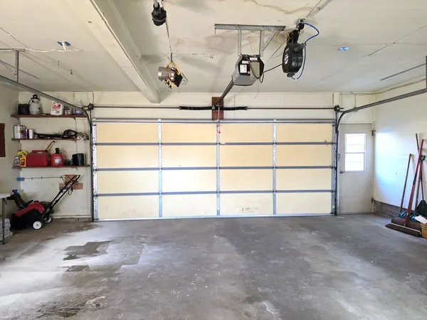 a view of a garage