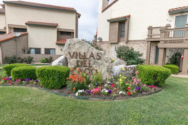 $2,500 | 509 Short Circuit, Unit 210, Horseshoe Bay, TX 78657