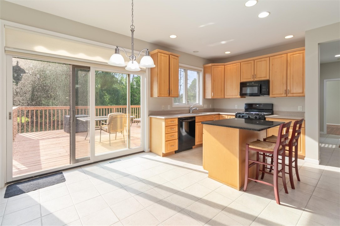 25 Hampstead Drive Penfield, NY 14580 - Photo 11 of 46