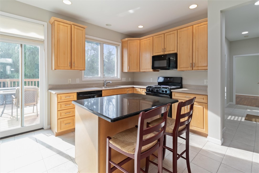 25 Hampstead Drive Penfield, NY 14580 - Photo 15 of 46