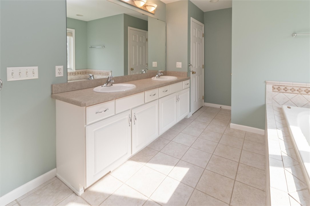 25 Hampstead Drive Penfield, NY 14580 - Photo 24 of 46