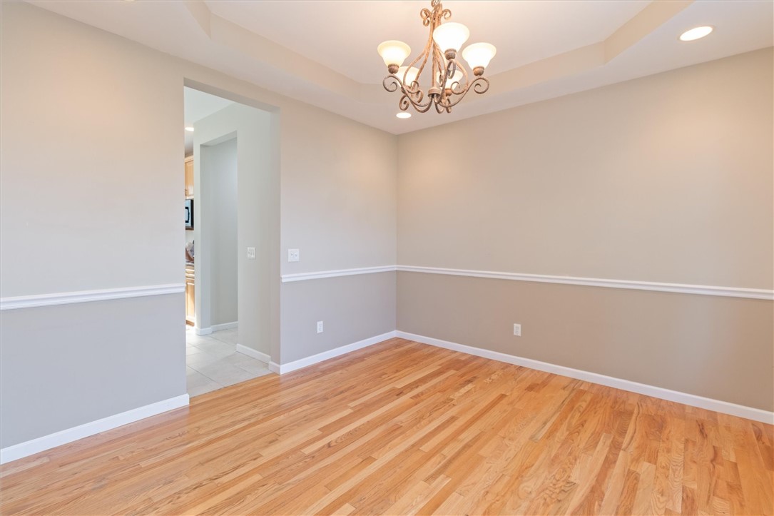 25 Hampstead Drive Penfield, NY 14580 - Photo 6 of 46