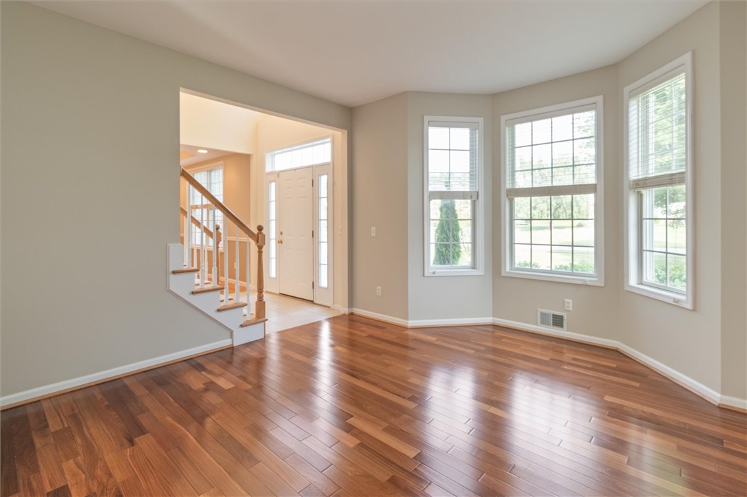 25 Hampstead Drive Penfield, NY 14580 - Photo 7 of 46