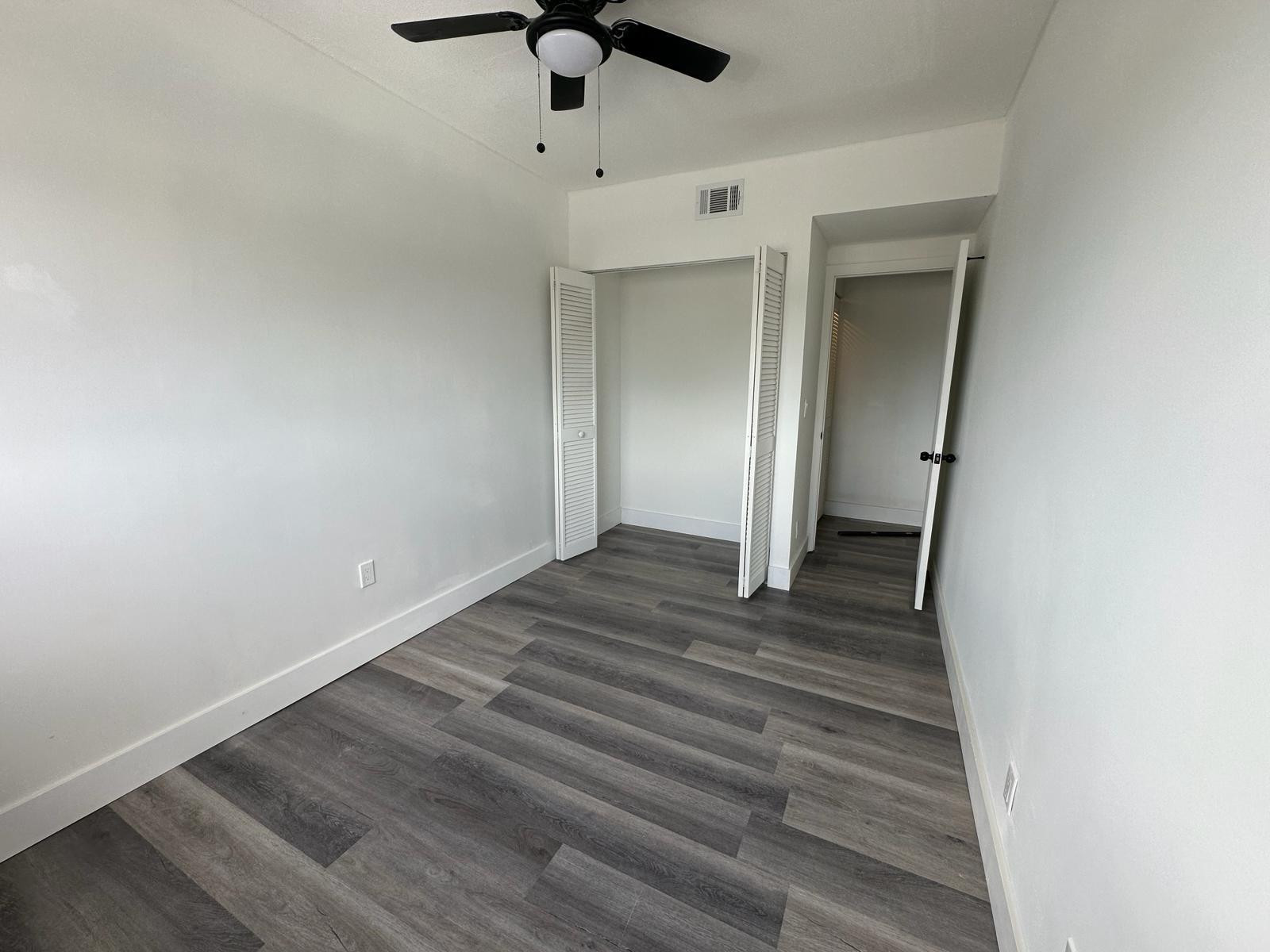 4749 North Pine Island Road Sunrise, FL 33351 - Photo 4 of 12 Photo 4