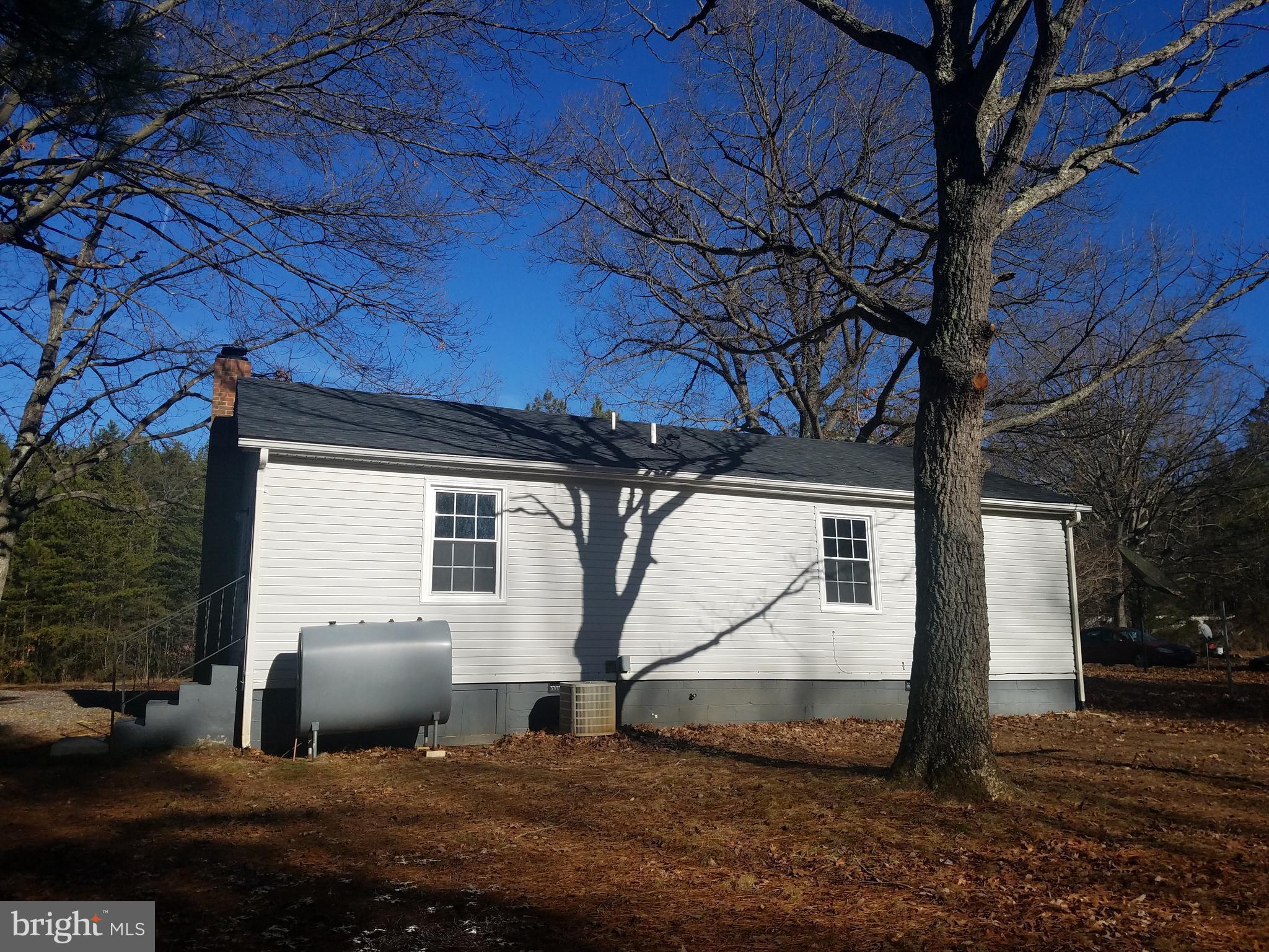 165 Smith Road Mineral, VA 23117 - Photo 3 of 17 Exterior (Rear)