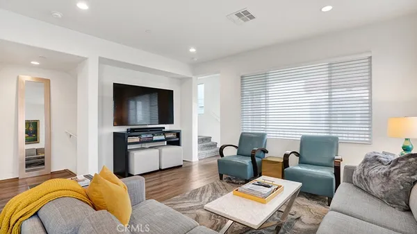 $899,000 | 6333 Pacific Way, Westminster, CA 92683