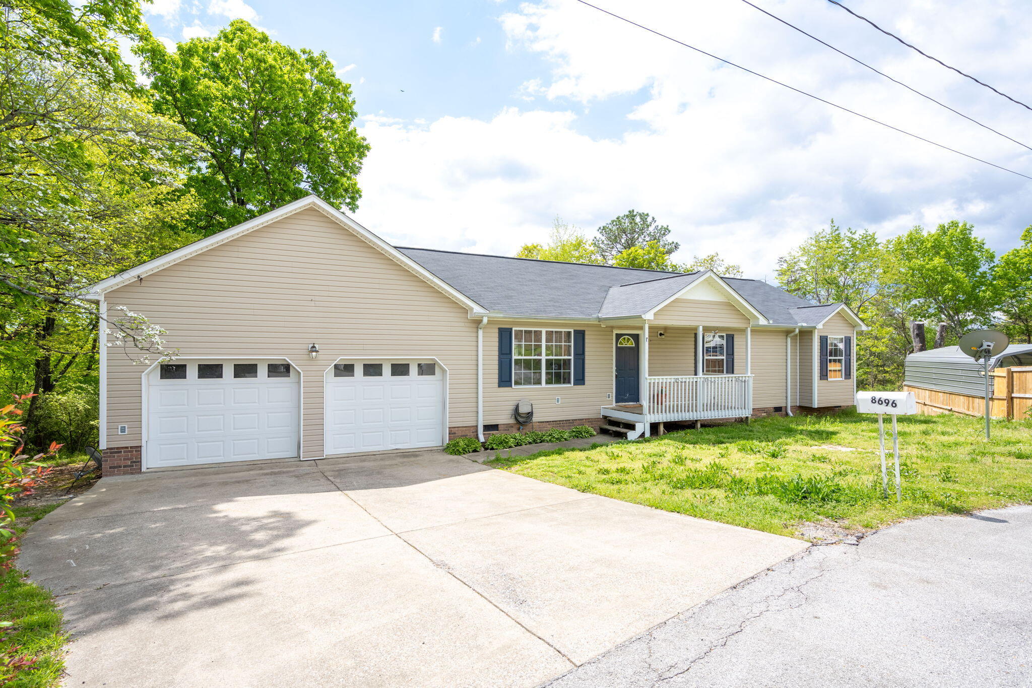 8696 Brenda Drive Harrison, TN 37341 - Photo 2 of 28 2-web-or-mls-DSC_7296