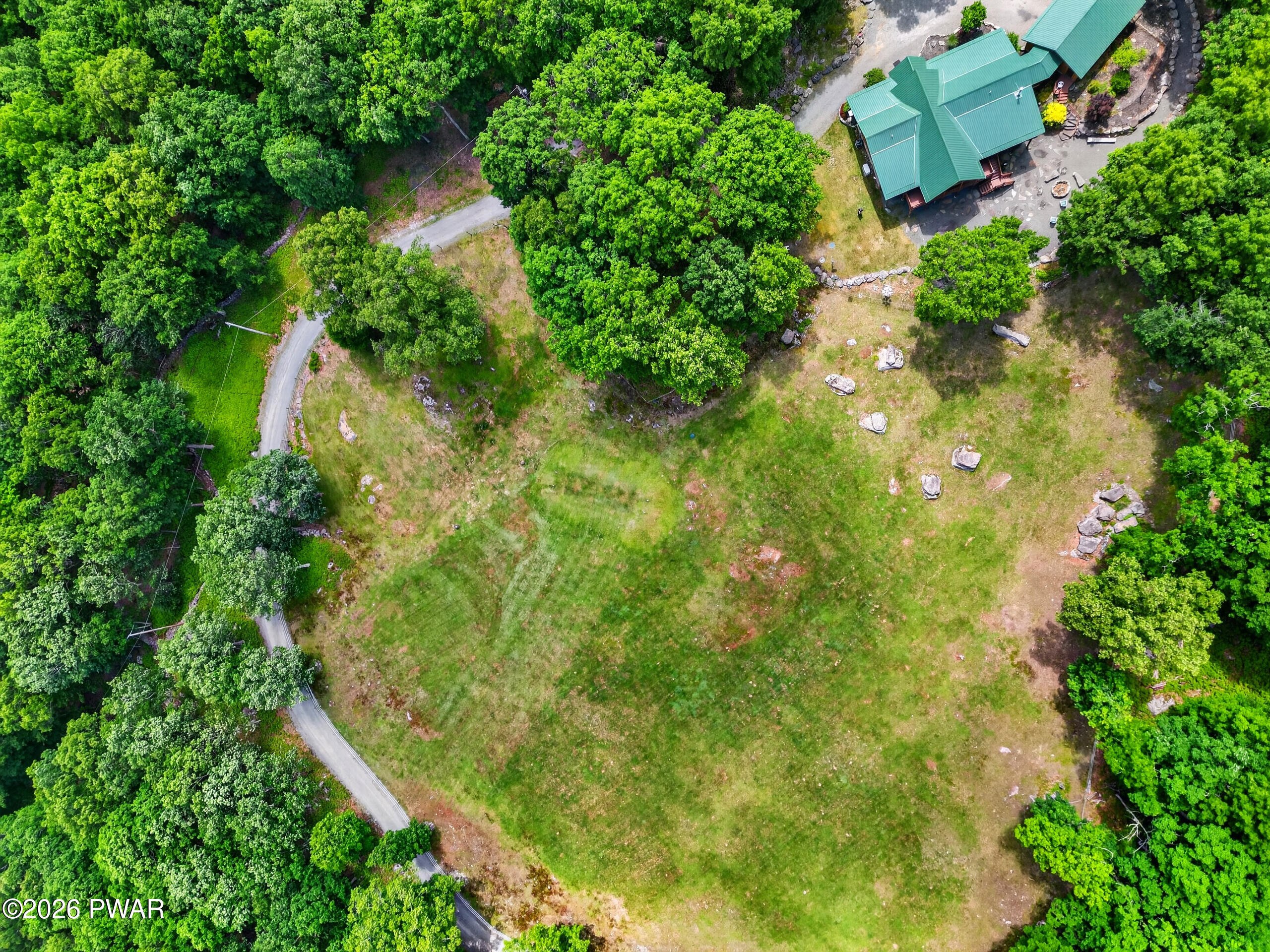 61 Gravity Road Hawley, PA 18428 - Photo 4 of 51