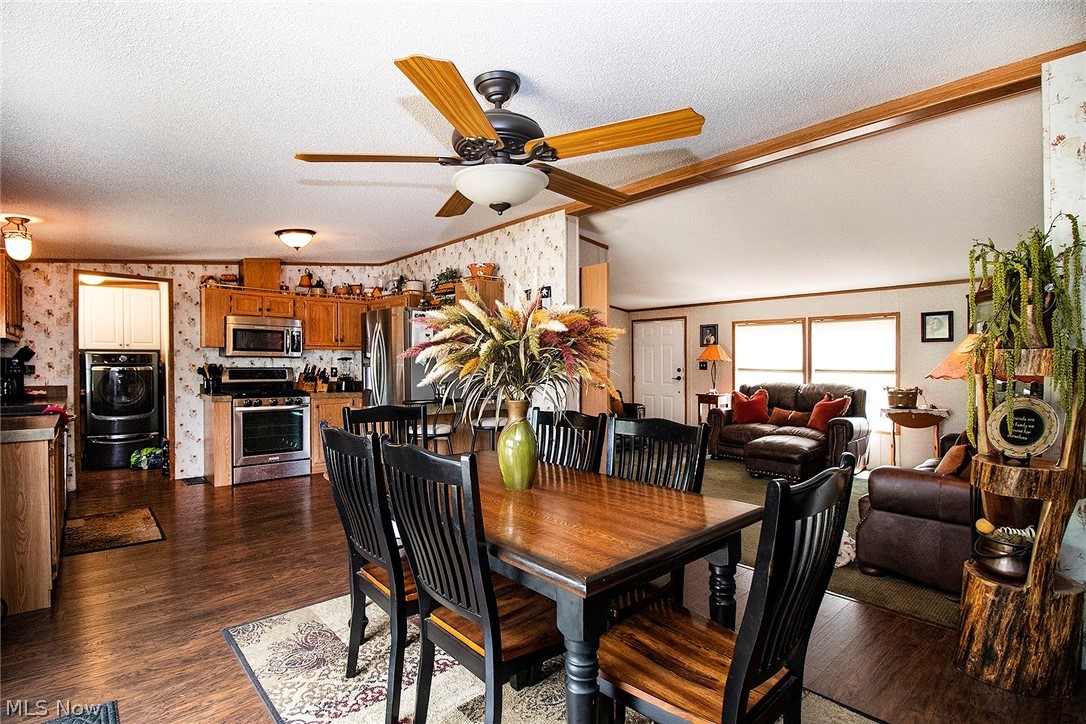 2760 Ragersville Road Southwest Sugarcreek, OH 44681 - Photo 10 of 31 Gallery Image 10