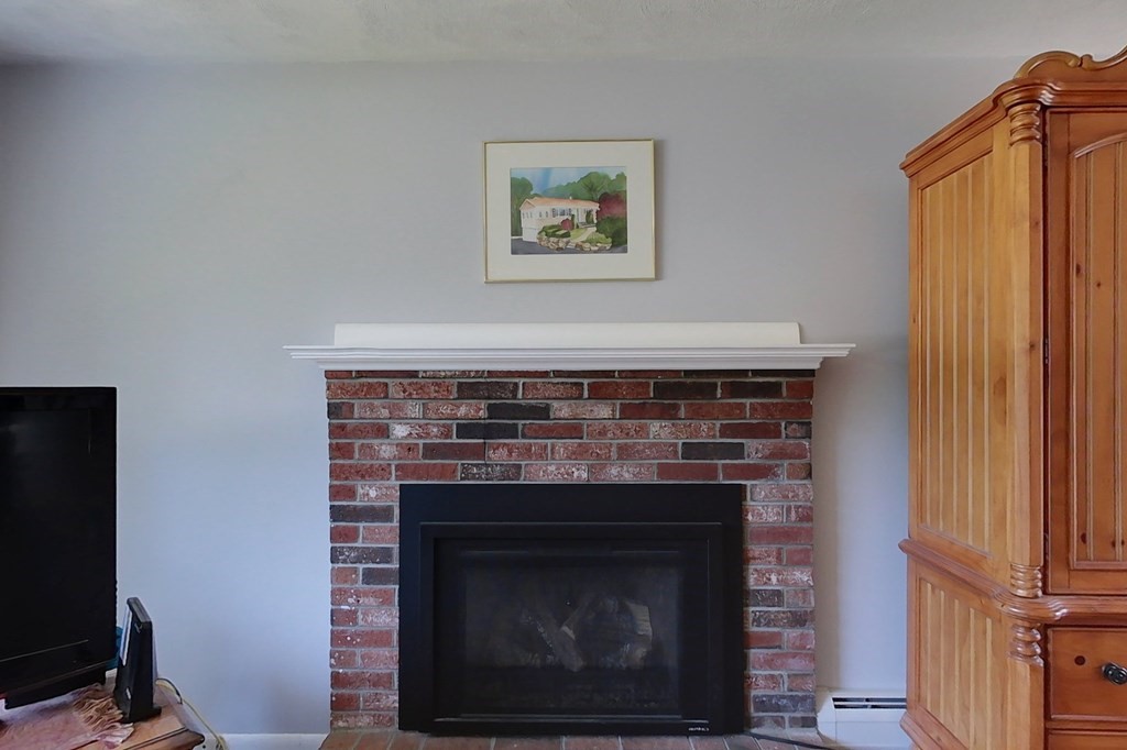 94 Lowell Road Pepperell, MA 01463 - Photo 10 of 32