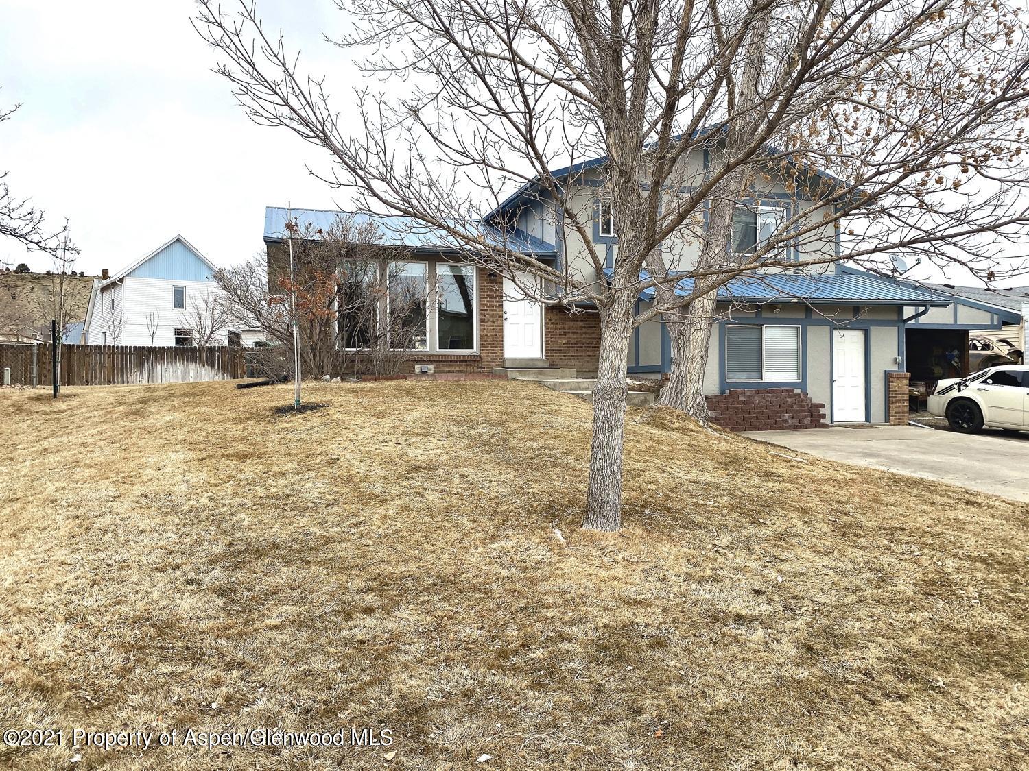 420 West 27th Street Rifle, CO 81650 - Photo 2 of 19 IMG_2200