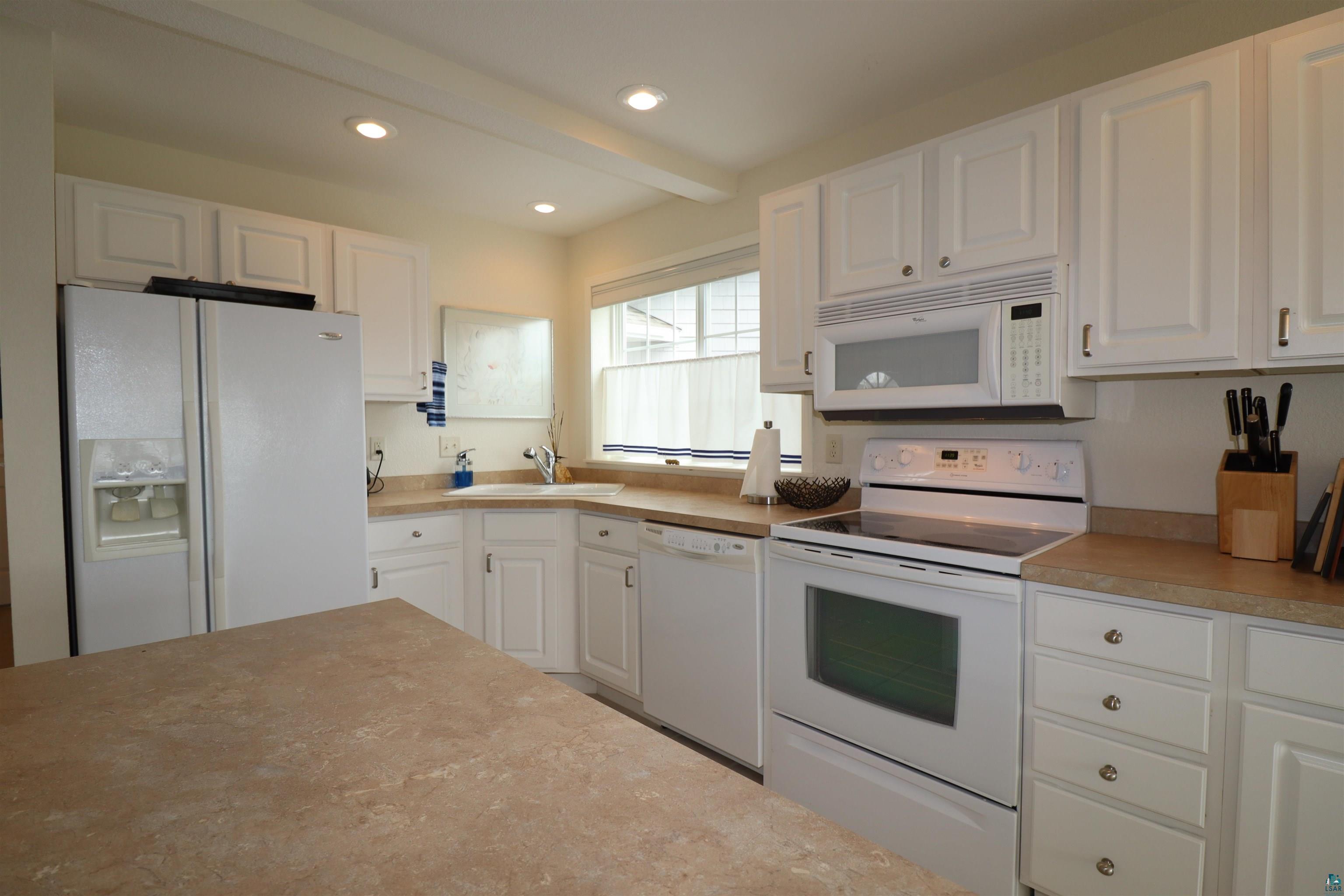 34590 Bay View Road, Unit 804 Bayfield, WI 54814 - Photo 5 of 27 Gallery Image 5