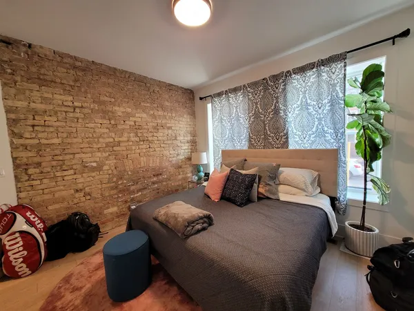 $2,845 | 1656 West Summerdale Avenue, Unit 2E, Chicago, IL 60640