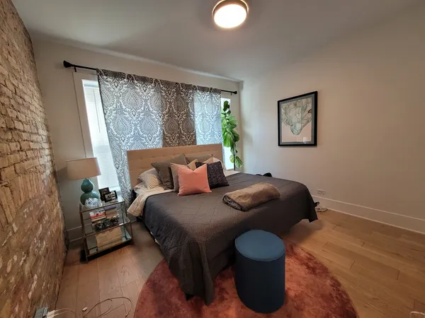$2,845 | 1656 West Summerdale Avenue, Unit 2E, Chicago, IL 60640