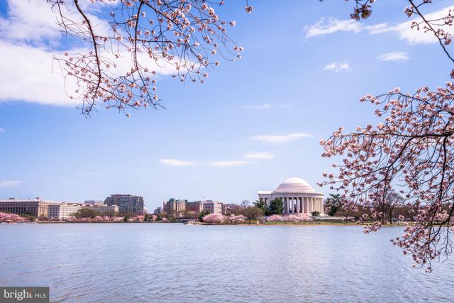 $590,000 | 5305 Connecticut Avenue Northwest, Unit 6, Washington, DC 20015