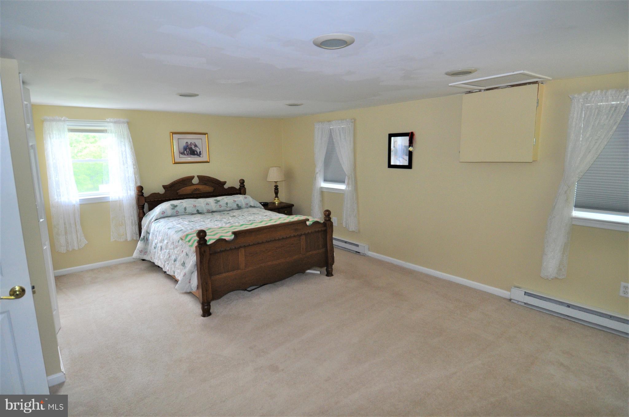 1347 Quaker Church Road Street, MD 21154 - Photo 11 of 28 Huge Master Bedroom