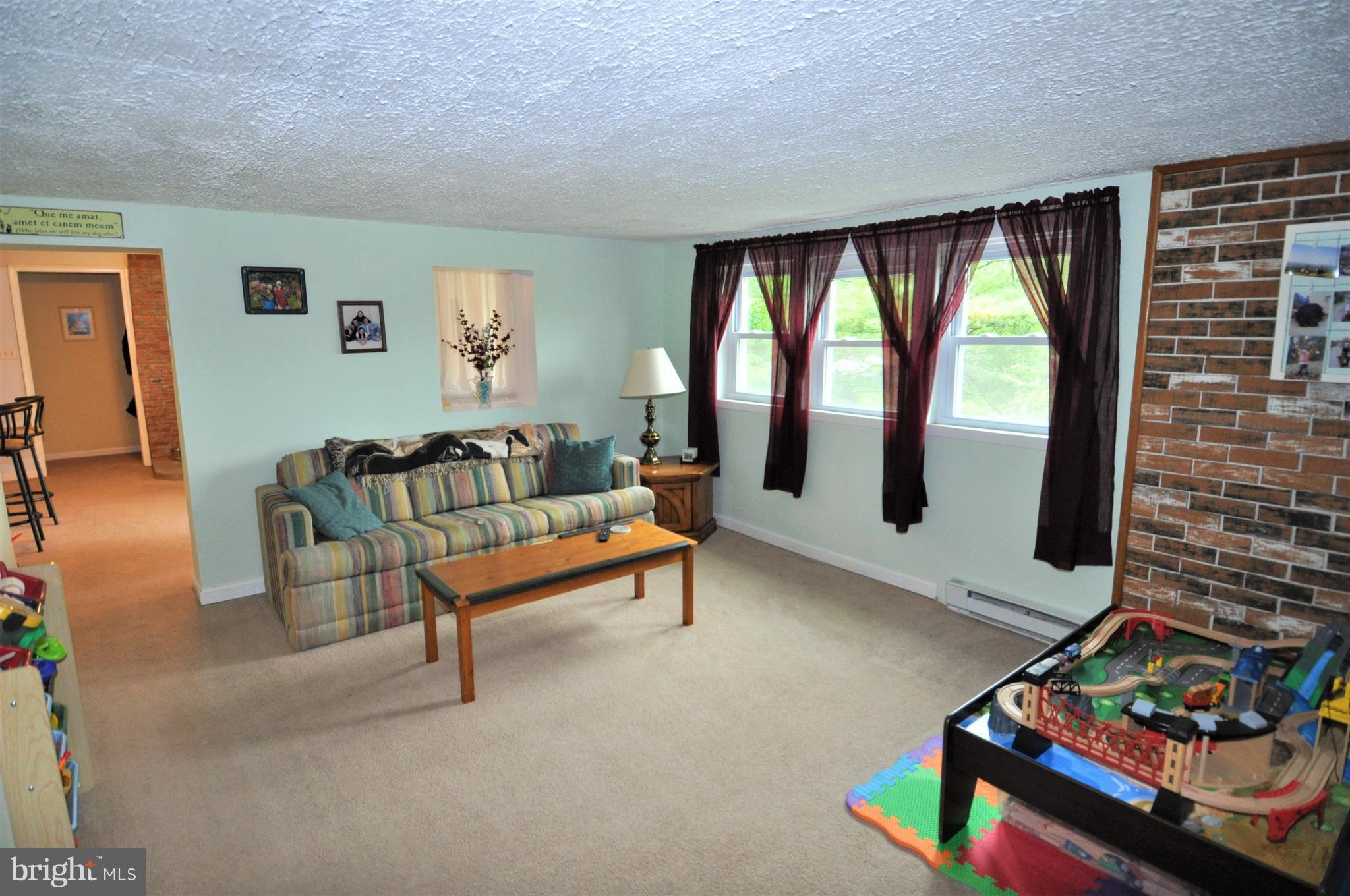 1347 Quaker Church Road Street, MD 21154 - Photo 10 of 28 Family Room