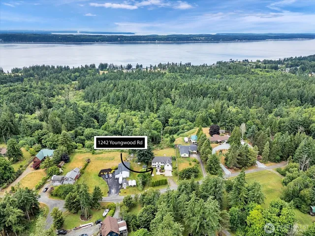 $935,000 | 1242 Youngwood Road, Camano Island, WA 98282