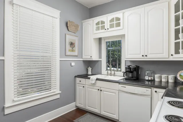 $379,000 | 5719 St Elmo Avenue, Chattanooga, TN 37409