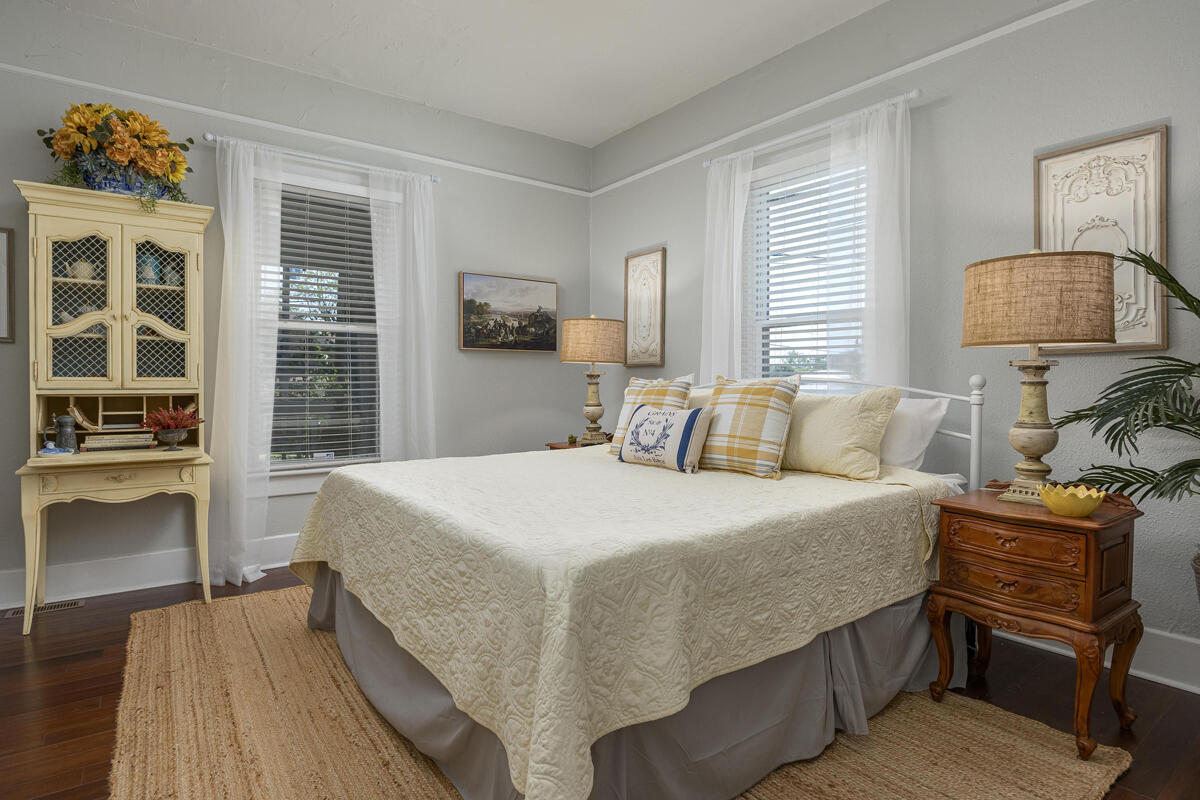 5719 St Elmo Avenue Chattanooga, TN 37409 - Photo 25 of 36 023_08_August_5719_St_Elmo_Ave_0032