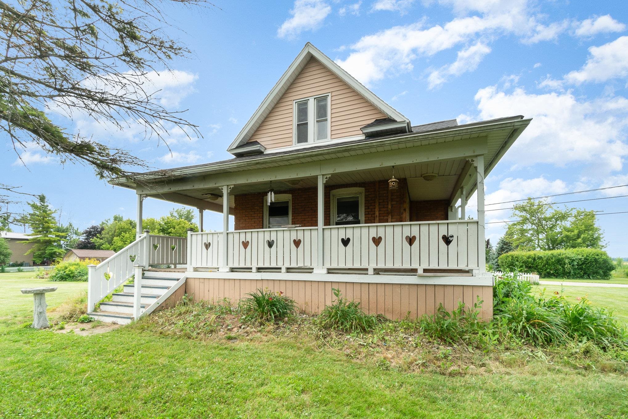 4012 11 Mile Road Auburn, MI 48611 - Photo 2 of 29 Gallery Image 2