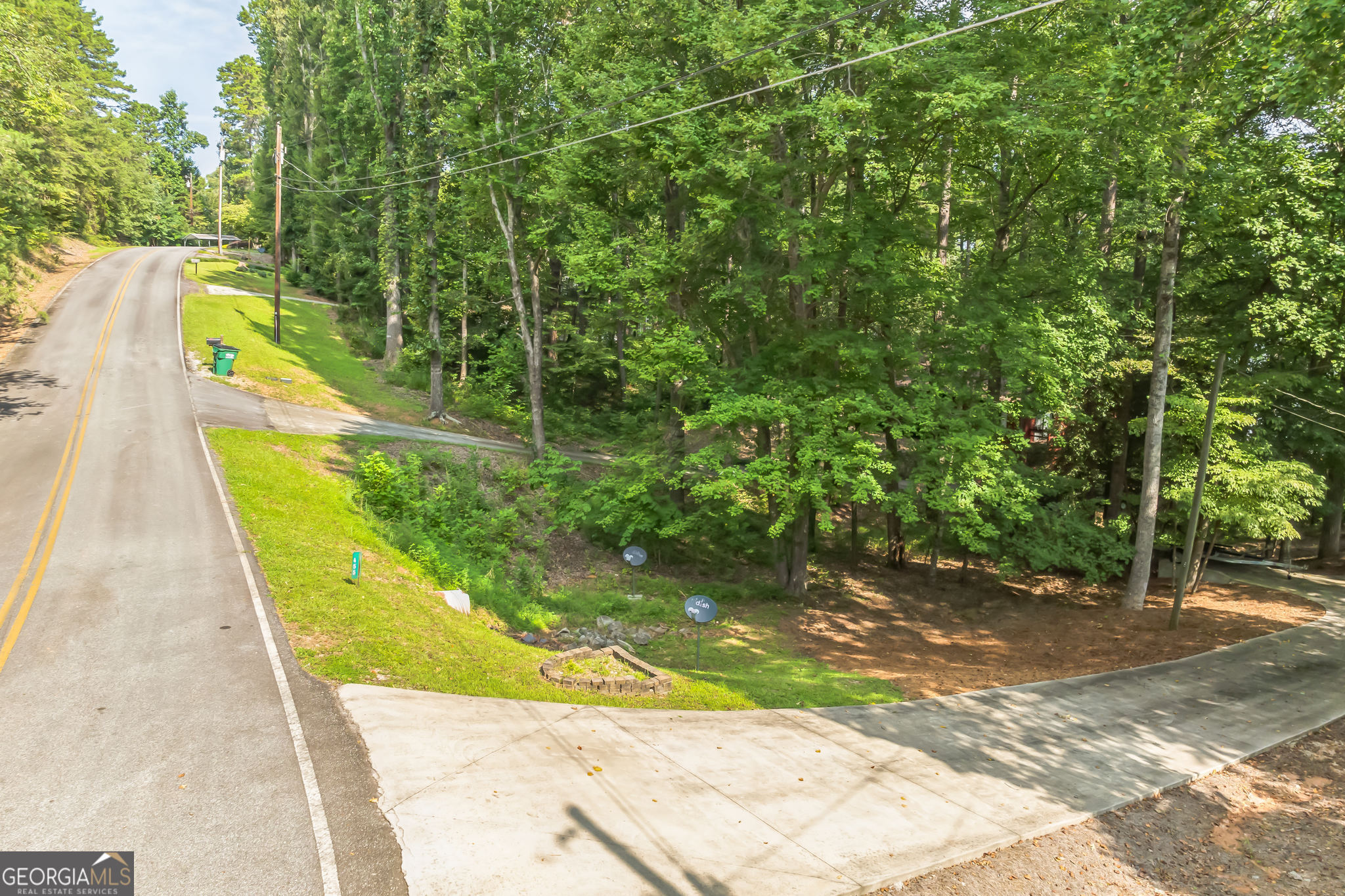 455 Chase Landing Martin, GA 30557 - Photo 19 of 37 a view of a yard with swimming pool