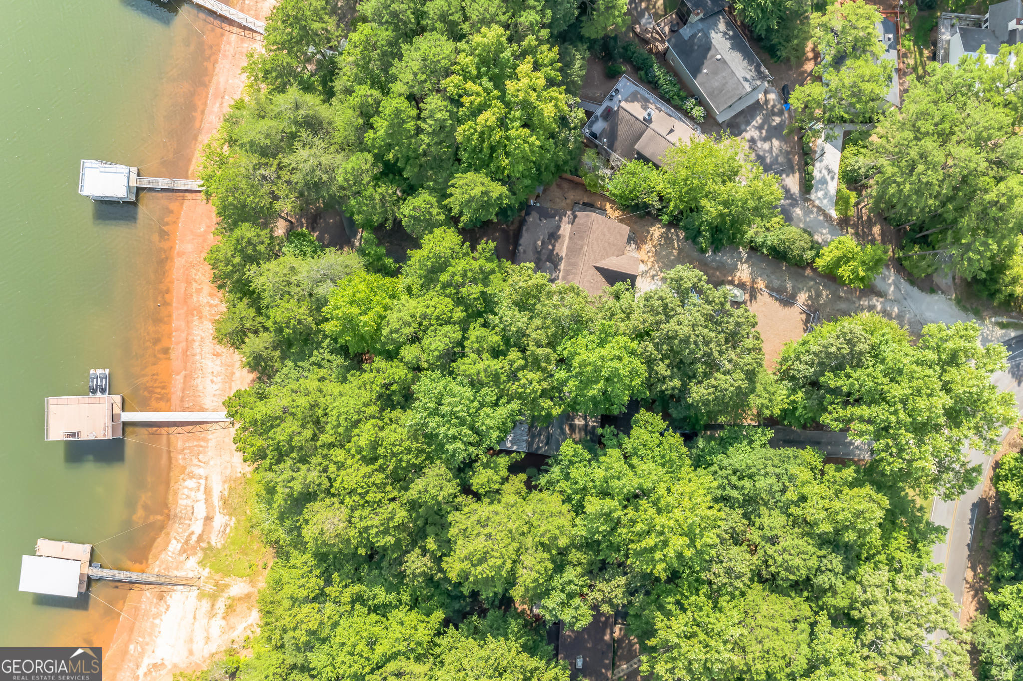 455 Chase Landing Martin, GA 30557 - Photo 26 of 37 an aerial view of multiple house