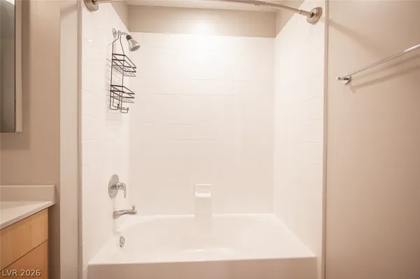 $1,600 | 353 East Bonneville Avenue, Unit 373, Las Vegas, NV 89101