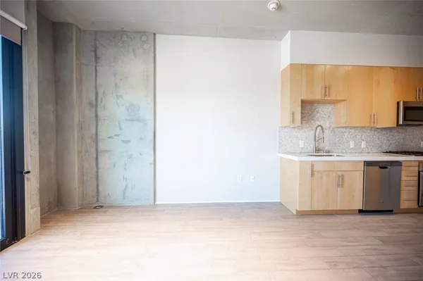 $1,600 | 353 East Bonneville Avenue, Unit 373, Las Vegas, NV 89101