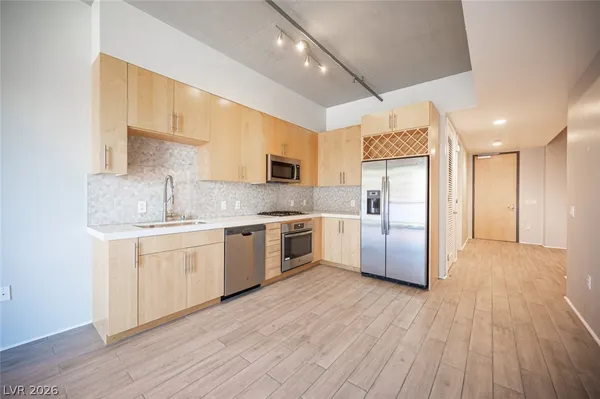 $1,600 | 353 East Bonneville Avenue, Unit 373, Las Vegas, NV 89101
