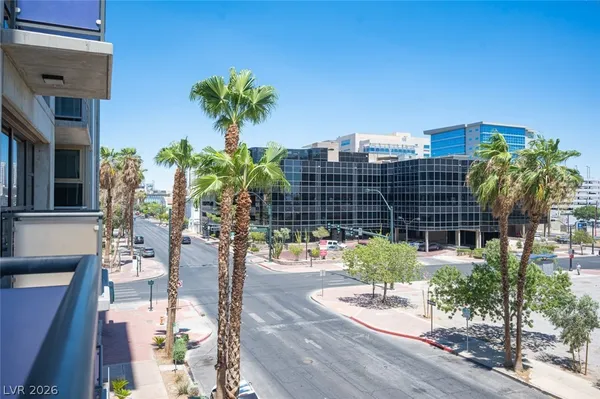 $1,600 | 353 East Bonneville Avenue, Unit 373, Las Vegas, NV 89101
