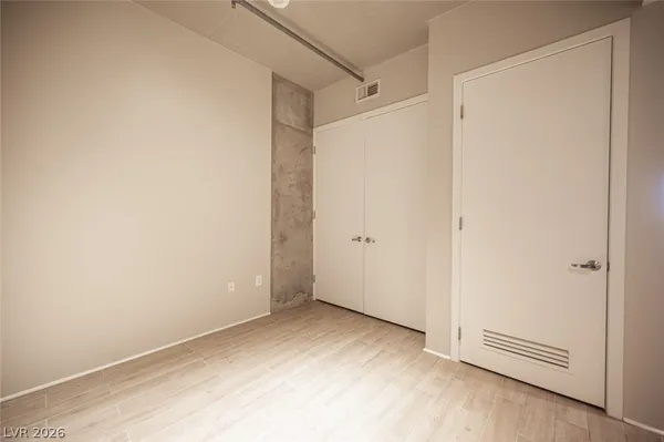 $1,600 | 353 East Bonneville Avenue, Unit 373, Las Vegas, NV 89101