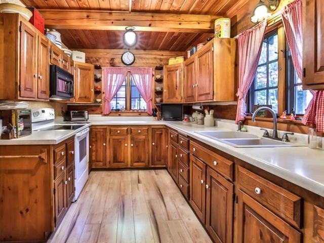 3186 Valeria Road Eagle River, WI 54521 - Photo 6 of 20 Gallery Image 6