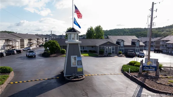 $379,000 | 611 Lazy Days Road, Unit L5, Osage Beach, MO 65065