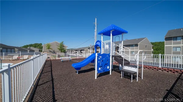 $379,000 | 611 Lazy Days Road, Unit L5, Osage Beach, MO 65065