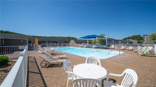 $379,000 | 611 Lazy Days Road, Unit L5, Osage Beach, MO 65065