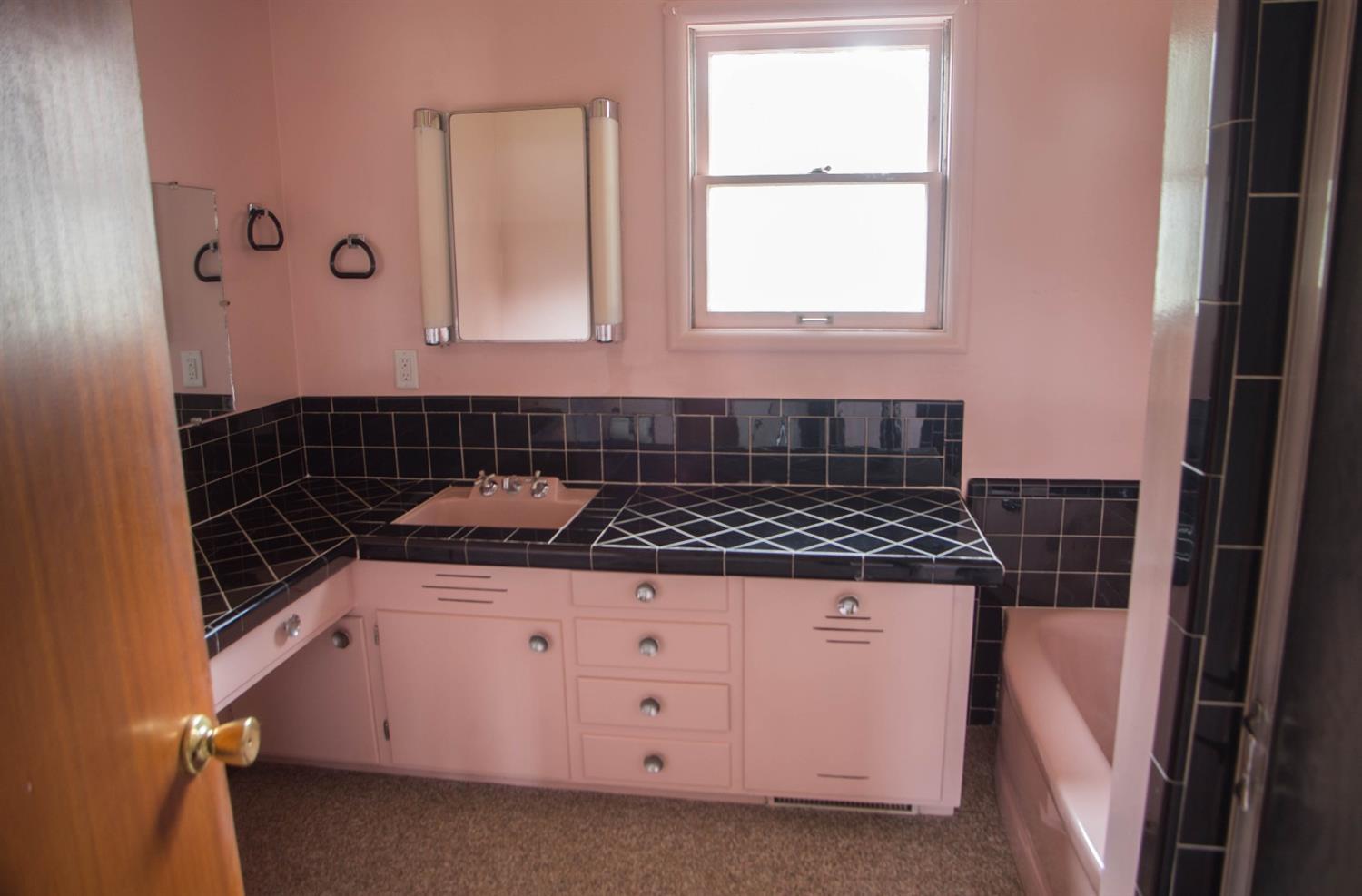 282 Oak Grove Road Medford, OR 97501 - Photo 15 of 26 Additional Photo