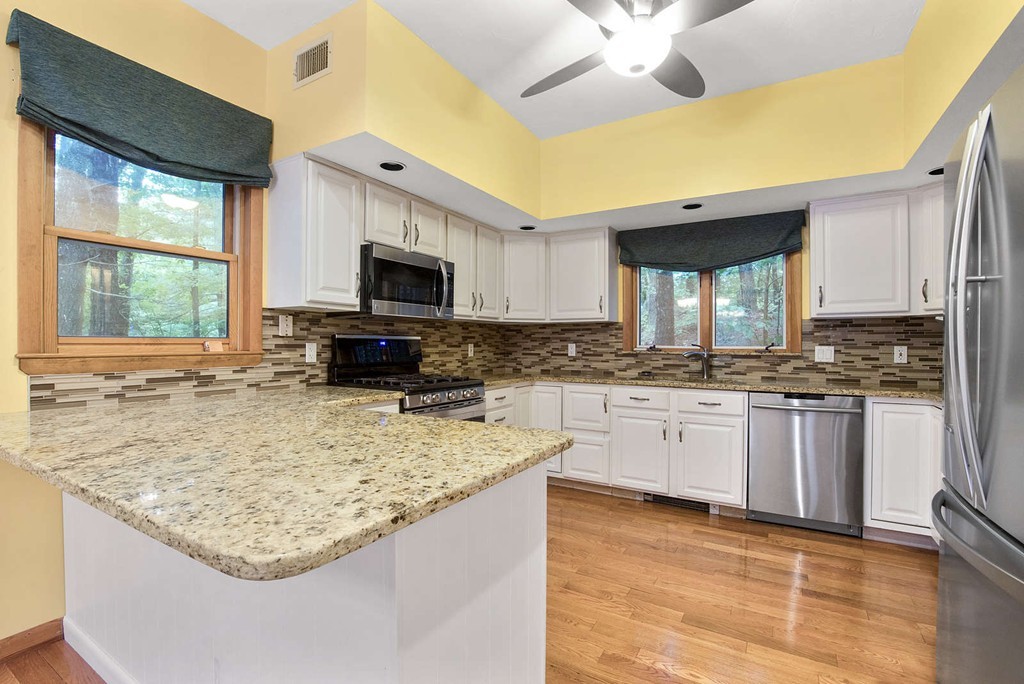 32 Grover Road Ashland, MA 01721 - Photo 4 of 20