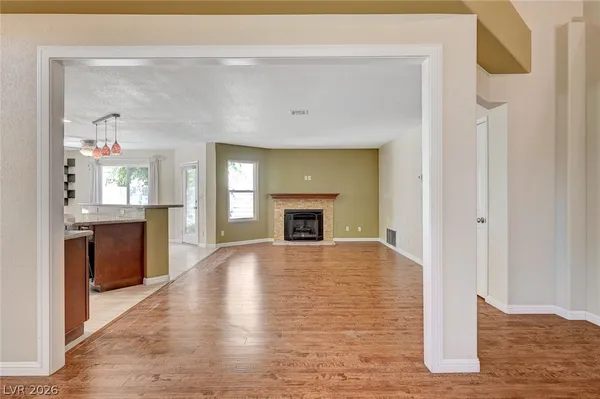 $2,995 | 2733 Brookstone Court, Las Vegas, NV 89117