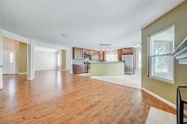 $2,995 | 2733 Brookstone Court, Las Vegas, NV 89117