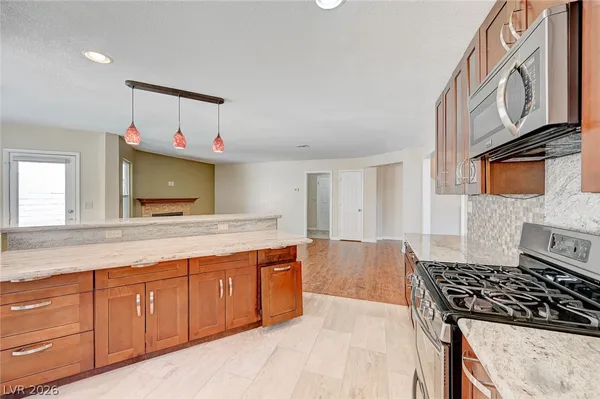 $2,995 | 2733 Brookstone Court, Las Vegas, NV 89117