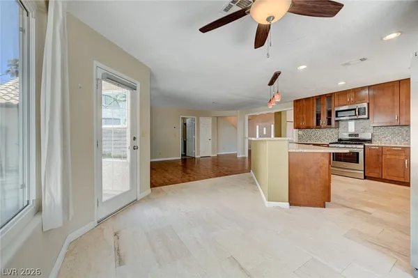 $2,995 | 2733 Brookstone Court, Las Vegas, NV 89117