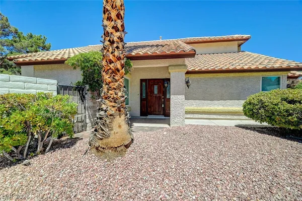 $2,995 | 2733 Brookstone Court, Las Vegas, NV 89117