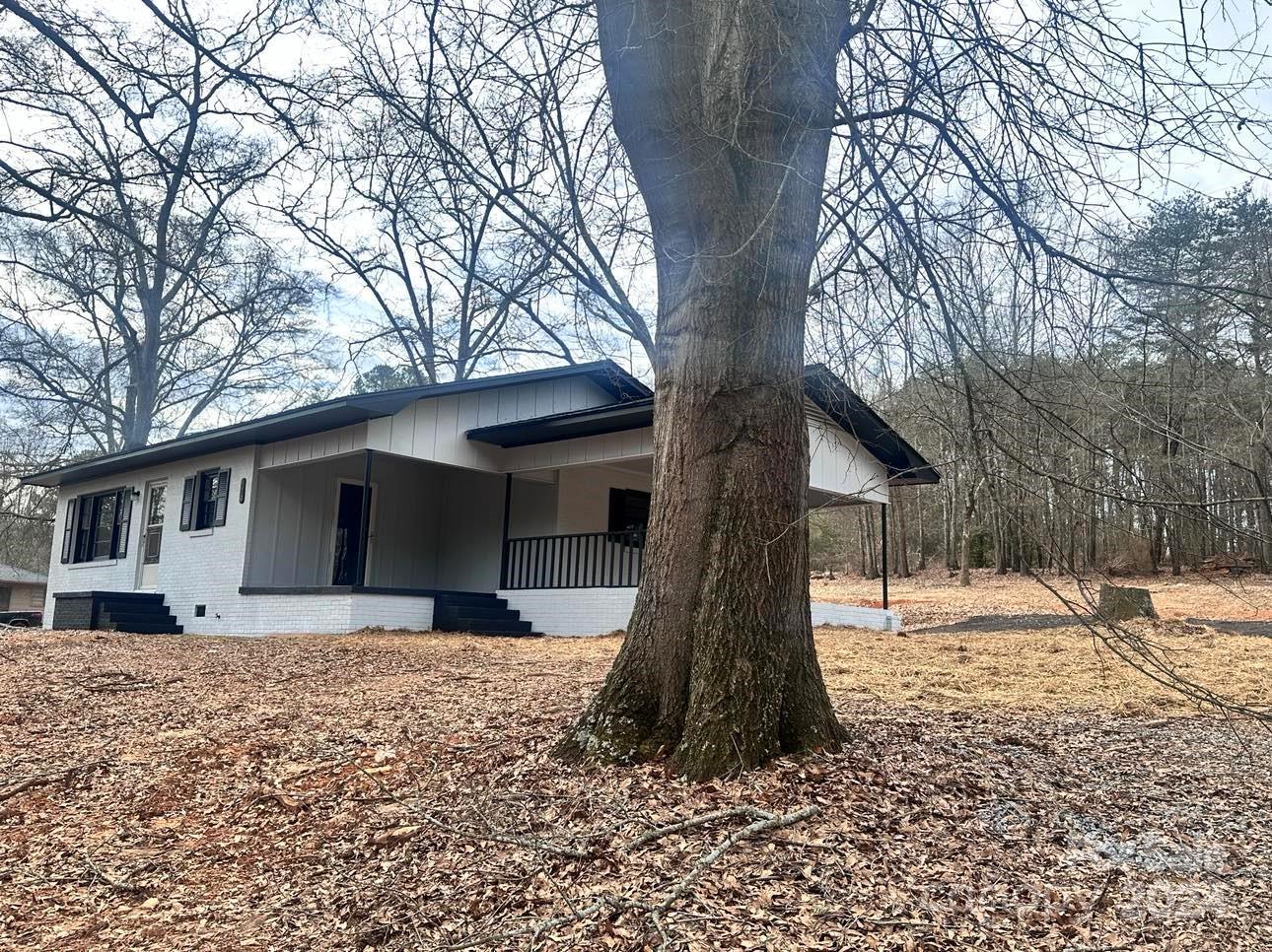 150 Chesterfield Road Mooresboro, NC 28114 - Photo 2 of 22 Gallery Image 2