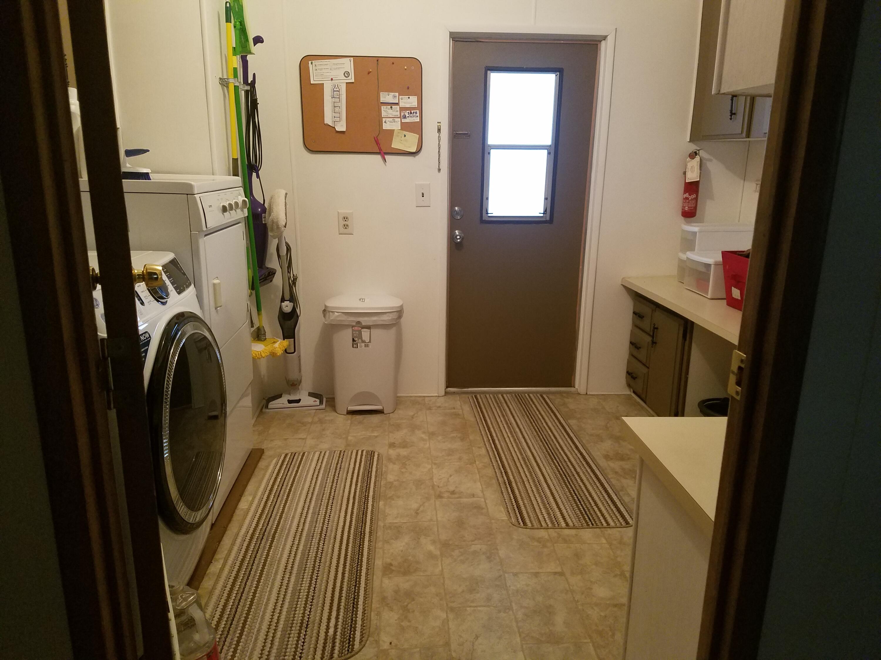 301 Freeman Road, Unit 85 Central Point, OR 97502 - Photo 14 of 25 20240822_165643