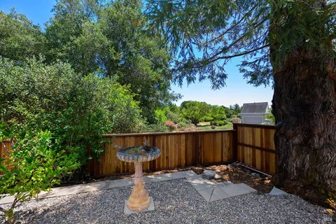 $1,295,000 | 533 Carnation Court, Sonoma, CA 95476